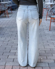 Load image into Gallery viewer, The “Danny” Jeans