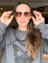 Load image into Gallery viewer, Blake Sunnies
