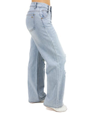 Load image into Gallery viewer, The “Danny” Jeans
