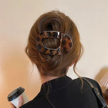 Load image into Gallery viewer, Oval Hair Clip
